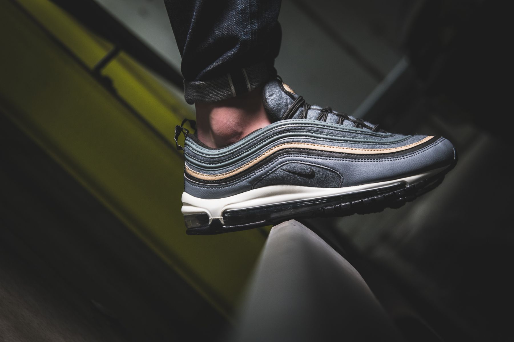 Air max 97 premium cool grey on sale